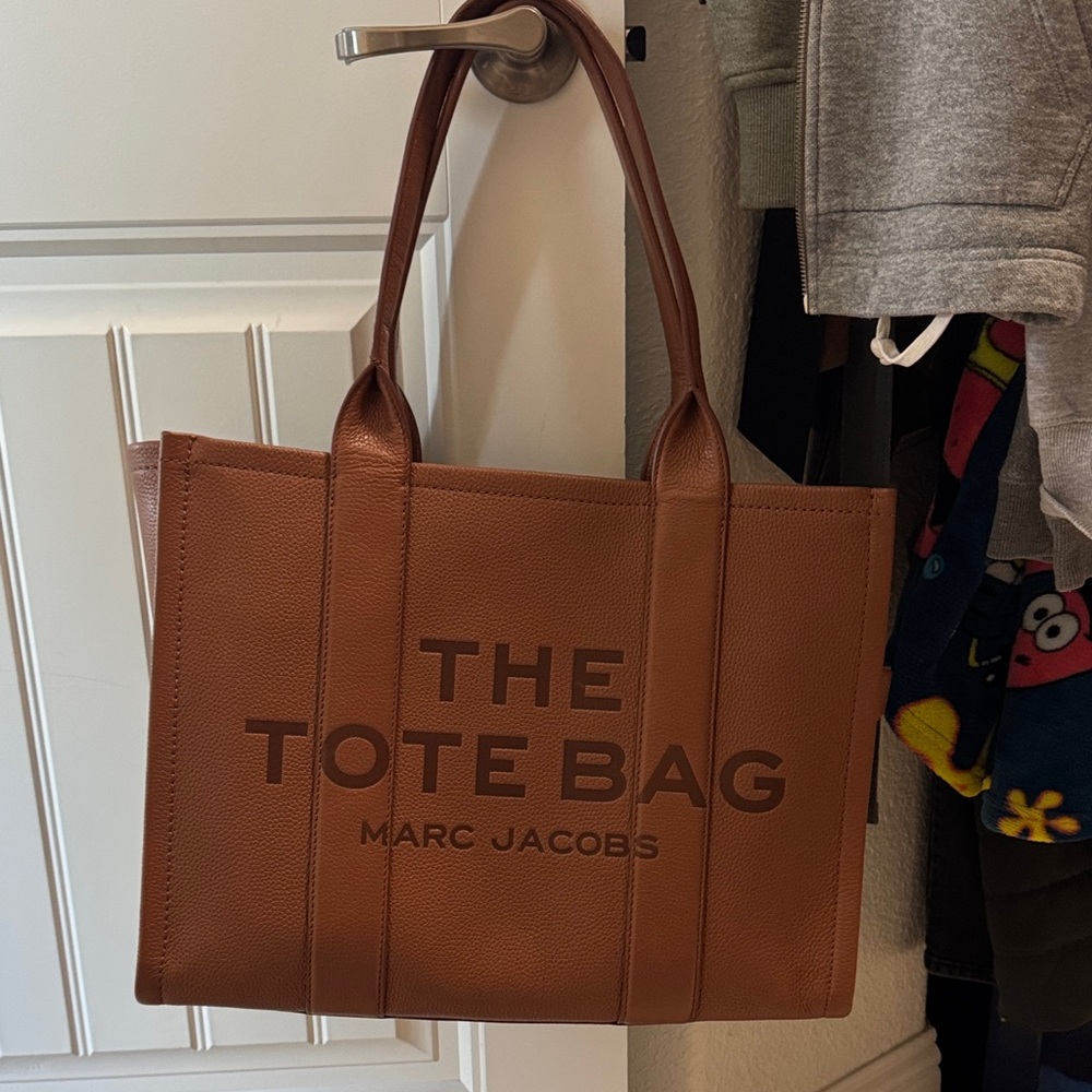 Marc Jacobs Tan Tote Bag
